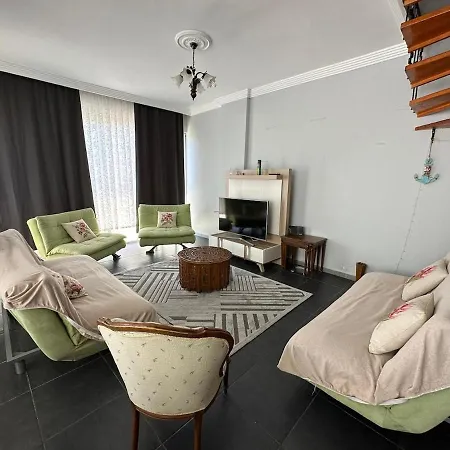 Villa Triplex With Pool And Garden *